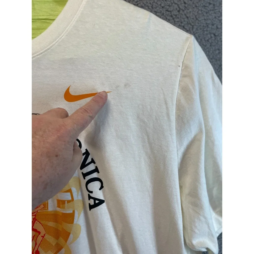 The Nike Tee NIKE SANTA MONICA Men's‎ XXL Dri-Fit T-Shirt Casual